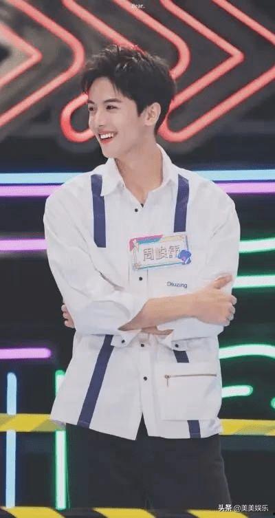 周峻纬圈内最新爆料,揭秘娱乐圈不为人知的幕后真相  第2张