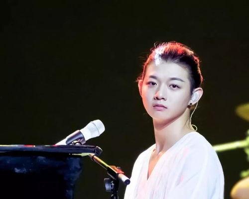 霍尊女友爆料内容视频播放,揭秘娱乐圈背后的真相  第1张